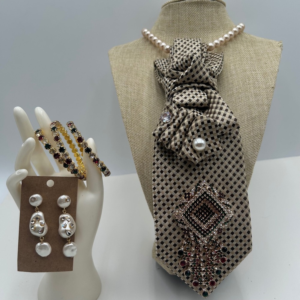 Luciano Ferretti Silk Tie Necklace Set Pearl Earrings Rhinestone Bangle Tan - Picture 9 of 11